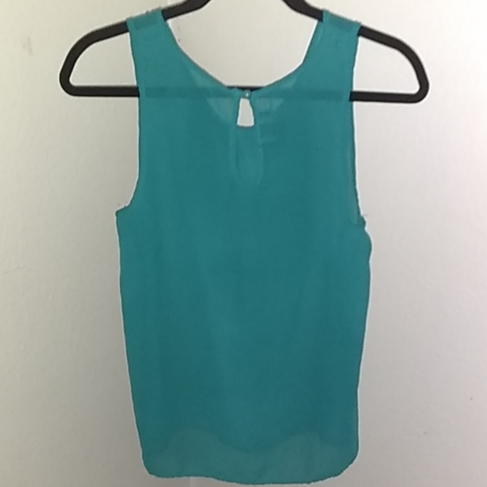 Top - Picture 3 of 4